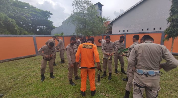 Brimob Batalyon C Pelopor Gelar Latihan Bersama Dalam Bersinergi Dengan Basarnas