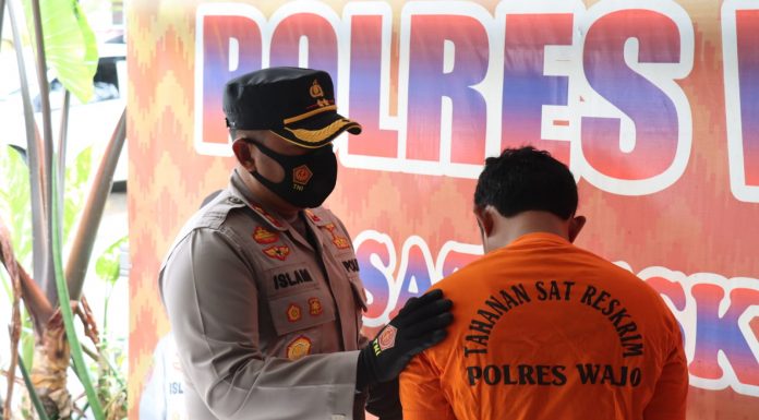 Polres Wajo Menggelar Press Release: Tidak Sampai 24 Jam Pelaku Penganiayaan Berhasil Dibekuk Reskrim Polres Wajo