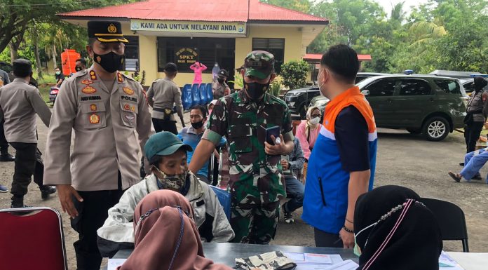 Kapolres Bantaeng AKBP Andi Kumara Bersama Dandim 1410/Bantaeng Letkol Arm Gatot Awan Febrianto Pantau Langsung Operasi Yustisi di Bantaeng