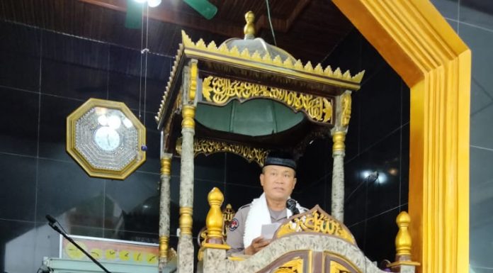 Khutbah Jum’at Di Masjid Lailatul Qadar, Ps Kasi Humas Polres Bulukumba Serukan Kamtibmas