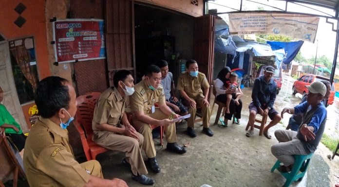 Bupati M.Yusran Lalogau Blusukan Temui Warga Labakkang Tentang Lokasi Pemasangan Lampu Jalan