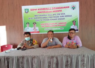 Kades Patalassang Pimpin Rakor Penyerahan Insentif Kepada Semua Sasaran Penerima