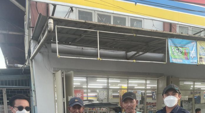 Karang Taruna Acara Sulsel “We Care” Kembali Lakukan Pembagian Sembako Kepada Warga Makassar
