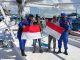 Kasat Polairud Sinjai Bagi-bagi Bendera Merah Putih Kepada Masyarakat Nelayan