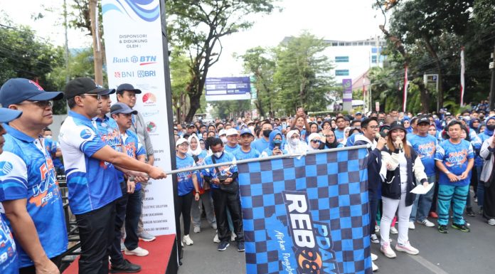Fun Walk Di HUT Ke-98 Tahun, Walikota Danny Pomanto Optimis PDAM Makassar Capai 85% Cakupan Layanan Air Bersih