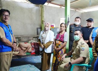 Bupati MYL Besuk Warganya Yang Sakit, Pastikan Program Sijagai Berjalan Maksimal Puskesmas di Pangkep