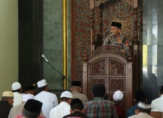 Kapolres Palopo Pesan Bersama Perangi Narkoba Saat Safari Jum’at di Mesjid Islamic Center Palopo