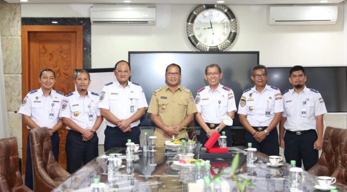 Poltek Penerbangan Makassar Temui Walikota Danny Pomanto, Poltek Ingin Berkontribusi di Program Longwis