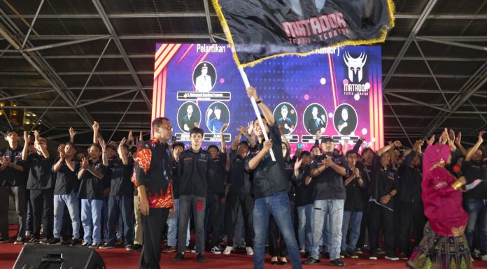 Kagumi Semangat Anak Muda Makassar, Walikota Danny Pomanto Kukuhkan Pengurus ‘Matador’ 2022-2024
