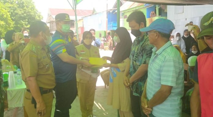 Bupati Pangkep MYL Salurkan Bantuan Bencana Senilai Rp196 Juta Untuk Warga di Sembilan Pulau