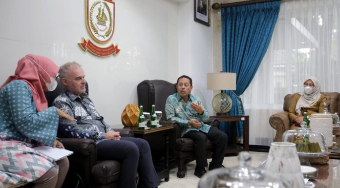 Sekda Ansar Terima Kunjungan Adrian Lochrin, Pererat Hubungan Australia-Makassar