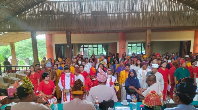 KPU Toraja Utara Lantik dan Ambil Sumpah Janji 105 PPK