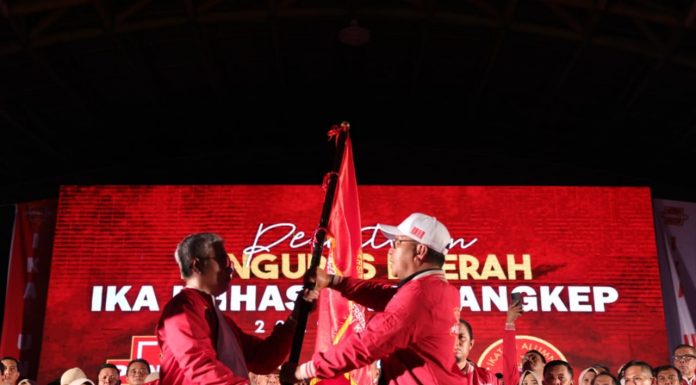Disambut Ratusan Alumni Unhas, Danny Pomanto Serukan Kolaborasi-Peduli Alumni dan Masyarakat