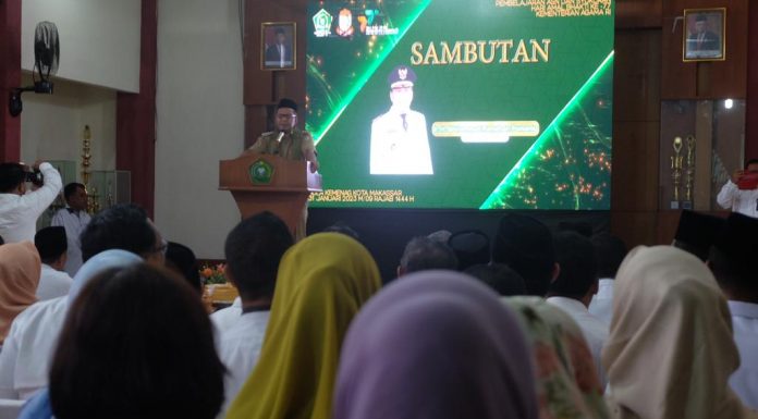Walikota Danny Gaungkan Perkuatan Umat di Hadapan Seluruh Pegawai Kemenag Makassar