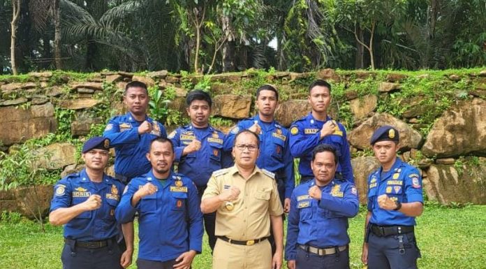 HUT Damkar Ke 104, Walikota Makassar Lepas Dua Tim Damkar Ikuti Skill Kompetisi Nasional, Danny : Jaga Kekompakan!
