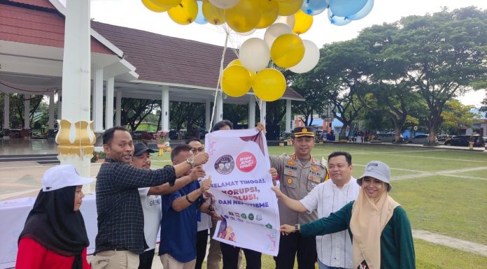 Kampanye Anti Korupsi di Bantaeng Ditandai Penandatanganan Petisi Zona Integritas Anti Korupsi, Ketua PN Bantaeng: Terima Kasih Atas Dukungannya