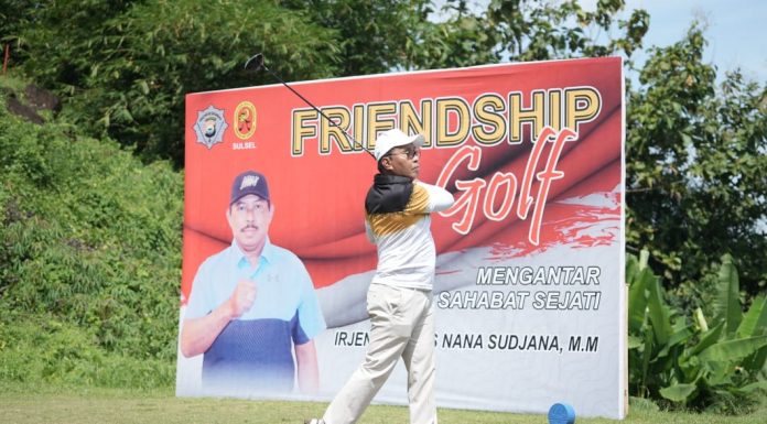 Kapolda Sulsel Irjen Pol Nana Sudjana dan Walikota Makassar Danny Pomanto Eratkan Persahabatan dengan Event Friendship Golf