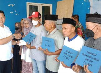 Rakor Desa Taraweang Pangkep Untuk Penerimaan Insentif dan Penyerahan Sembako bagi Warga Masyarakat Penerima Manfaat