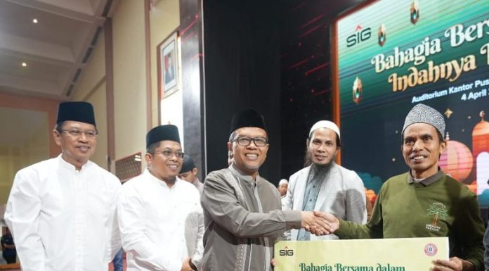 PT Semen Tonasa Pangkep Salurkan Bantuan 800 Juta Dalam Menyambut Bulan Suci Ramadhan 2023