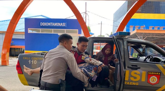 Patroli Rutin Personil Sat Samapta Polres Bantaeng Dicegat Untuk menolong Orang Sakit