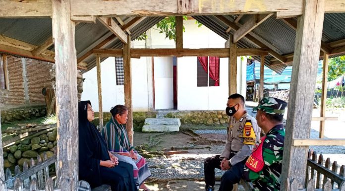 Sinergitas TNI – Polri Sambangi Warga Bersama-sama di Kecamatan Tompobulu Bantaeng