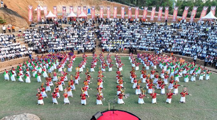 250 Penari Kolosal Warnai Pembukaan YCC Apeksi di Colloseum Tokka Tena Rata