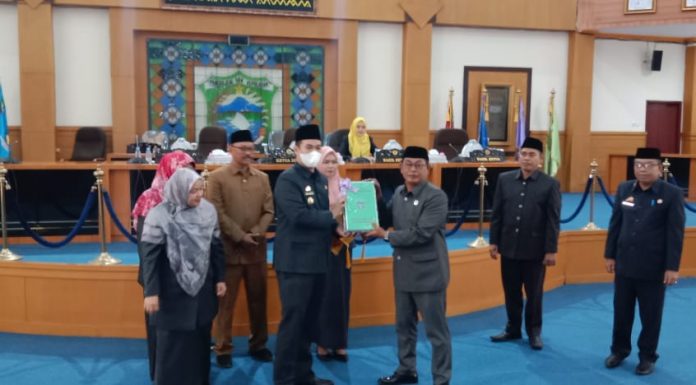 Rapat Paripurna DPRD Pangkep, Sukses Dituntaskan Bahas Tiga Agenda Sekaligus
