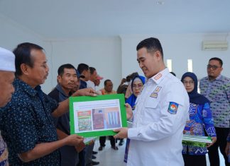 Bupati MYL Bagikan Bantuan Alsintan dan Bibit Tanaman Untuk Peningkatan Kesejahteraan Petani