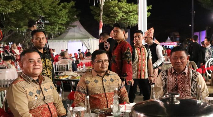 Opening Ceremony HUT Sulsel Ke-354, Pj. Bupati Bantaeng Hadir Bersama Pejabat se-Sulsel di Stand UMKM Kabupaten Bantaeng