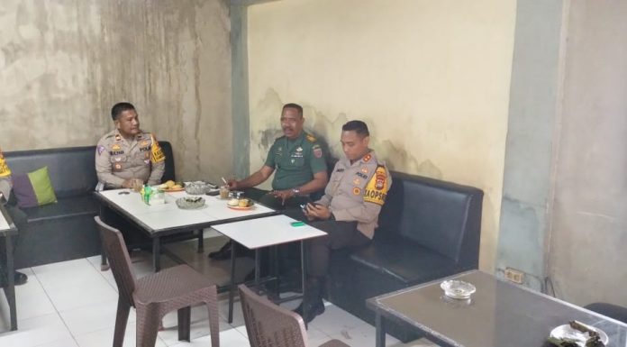 Jaga Solidaritas dan Sinergisitas Jelang Pemilu 2024, Kapolres Bantaeng Ngopi Bareng Jajaran TNI Subdenpom XIV/1-2 Bantaeng