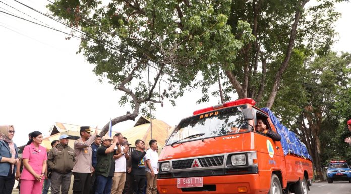 Lepas Bantuan Gelombang ke-2, Pj Bupati Bantaeng Apresiasi Kolaborasi Pemkab dan Masyarakat Bantaeng