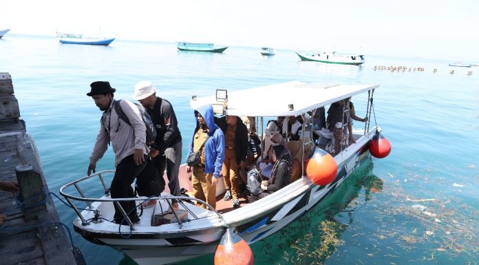 Kominfo Makassar Cek Langsung Permasalahan Jaringan di Pulau Barrang Lompo dan Barrang Caddi