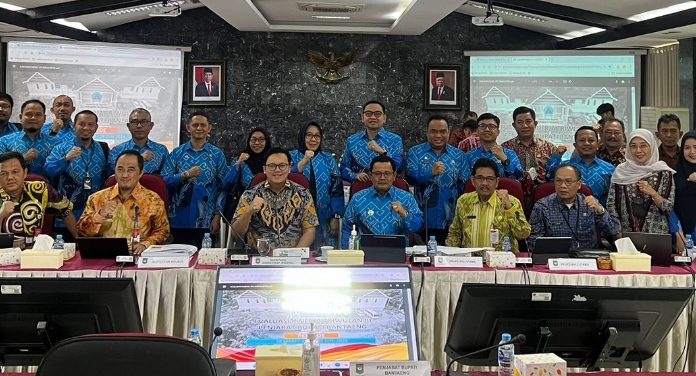 Hadiri Evaluasi Kinerja Triwulan III, Pj. Bupati Bantaeng Paparkan Progres Penurunan Stunting di Bantaeng
