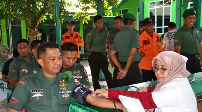 Kodim 1421/Pangkep Gelar Bansos Donor Darah Ke Warga Pangkep Dalam Rangka HUT TNI ke-79