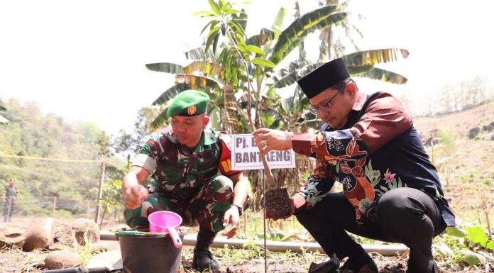 Hadiri Peresmian Mushollah Dg.Toa, Penjabat Bupati Bantaeng Apresiasi dari Giat Kodim 1410/Bantaeng