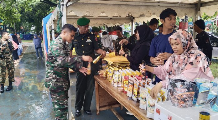 Kodim 1421/Pangkep Sukses Gelar Bazar dan Pengobatan Massal, Dalam Rangka Meriahkan Hari Juang TNI AD