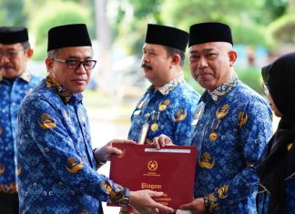 Masuki Masa Purnabakti, 50 ASN Pemkab Bantaeng Terima Penghargaan
