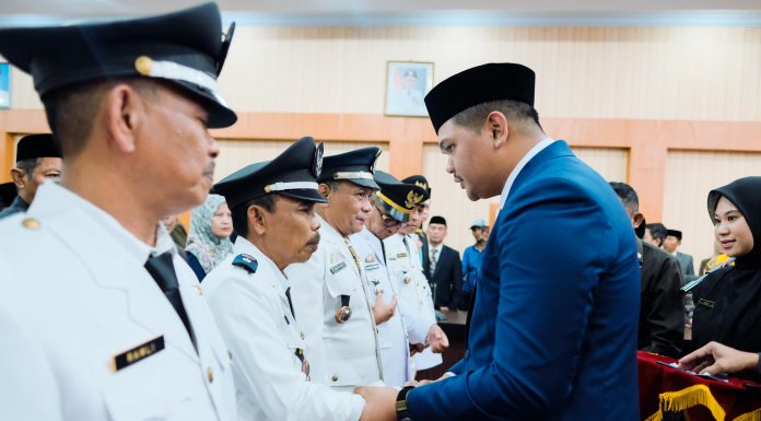 Bupati Uji Nurdin Lantik 64 Pejabat Pengawas dan Pejabat Administrator Lingkup Pemkab Bantaeng