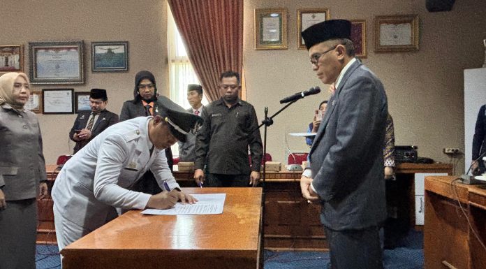 Sekda Bantaeng H.Abdul Wahab, Lantik Pejabat Administrator dan Pejabat Pengawas