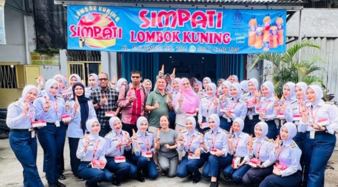 Program Studi KALK PIP Makassar Lakukan Kunjungan Ke Industri UMKM Simpati Lombok Kuning