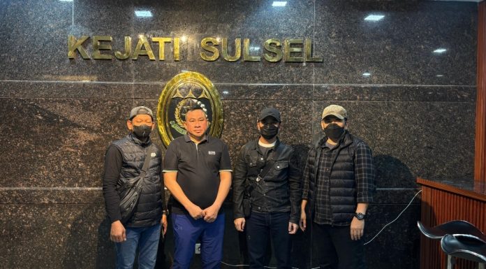 Bos PT Planet Beckam Gowa H.Muh Nasri Buronan Narapidana Korupsi Pembangunan Bendung di Nabire Papua Di Tangkap Tim Tabur Kejati Sulsel Bersama Tim AMC Kejagung dan Pidsus Kejari Nabire