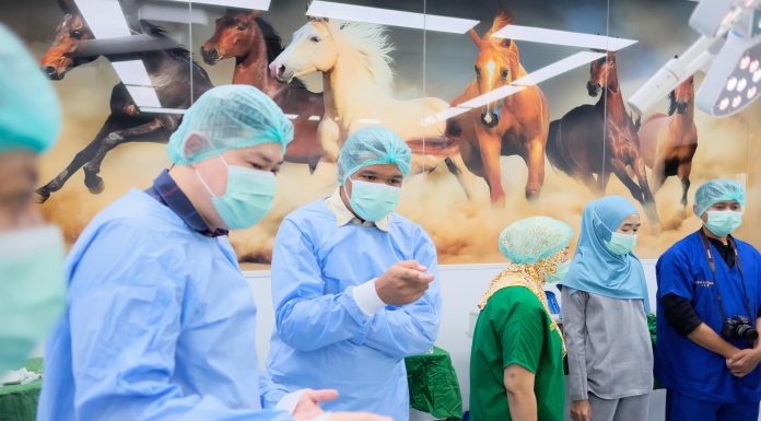 RSUD Bantaeng Hadirkan Teknologi Laser Atasi Wasir, Bupati Uji Tegaskan Ditanggung BPJS dan Jadi Kebanggan Rakyat