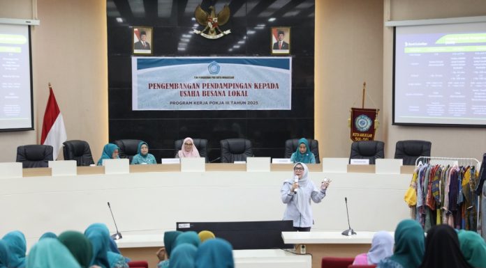 Pelaku Usaha Busana Lokal Dapat Pendampingan dan Akses Modal dari TP PKK Makassar