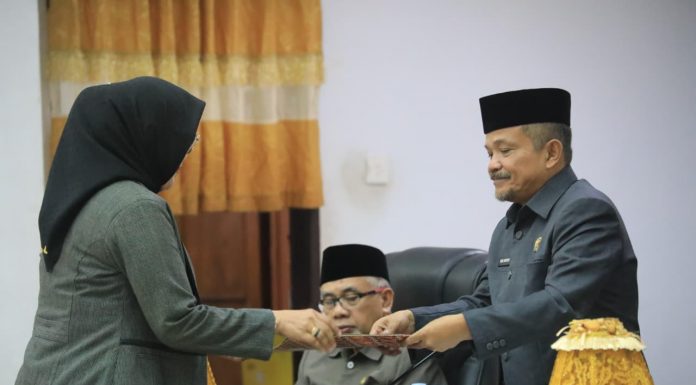 Ketua DPRD Bantaeng Budi Santoso Pimpin Rapat Paripurna Perubahan APBD 2025, Setujui APBD Perubahan