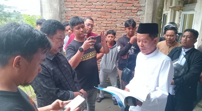 Toleransi Sesama Ummat Muslim Tercoreng di Barru, Masjid Nuruttajdid Muhammadiyah Dikepung, Dilempar, Listrik Dipadamkan, Premanisme dipertontonkan Tanpa Tersentuh Hukum