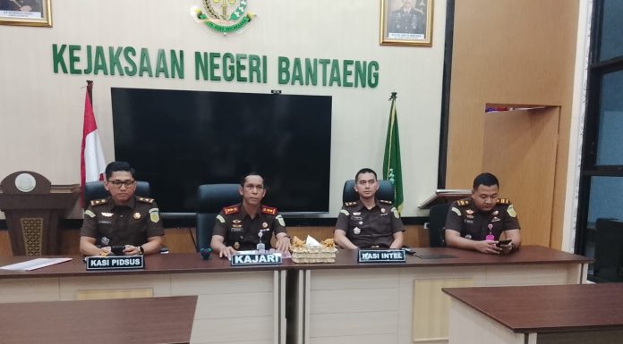 Kajari Bantaeng Naikkan Status Hukum Dugaan Korupsi ‘Program Hibah Air Minum Perkotaan PDAM Tirta Eremerasa 2020-2023’ Ketahap Penyidikan