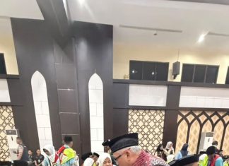 Wabup Bantaeng H.Sahabuddin Dampingi Rombongan Jamaah Calon Haji Kabupaten Bantaeng di Embarkasi