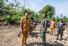 Bupati Bantaeng Bersama Dandim 1410 Salurkan Bantuan Beras dan Minyak, Tinjau Langsung Progres Pembangunan Jembatan Garuda
