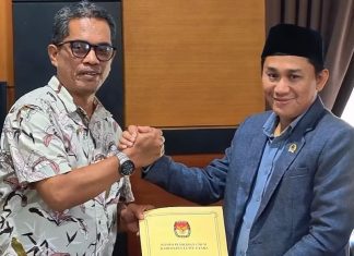 Ketua DPRD Luwu Utara Terima Berita Acara PAW Almarhum H. Rusli Mantan Anggota Partai Demokrat
