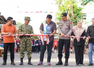 Semarak HUT ke-81 RI, Bupati Bantaeng Resmikan Gapura Kampung Bissampole dan Lepas Peserta Fun Run 2026